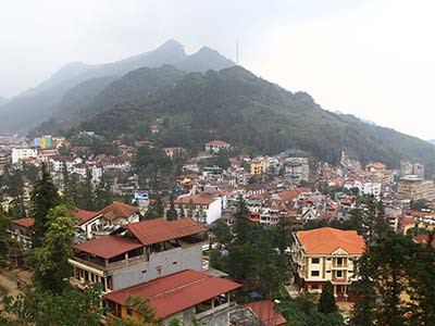 The tourists arrive Sapa on the increase